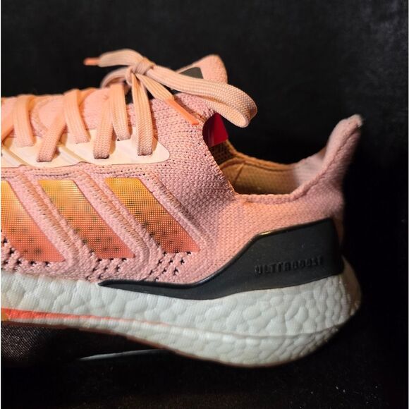 Adidas Ultra Boost Women 9.5 - Picture 3 of 8
